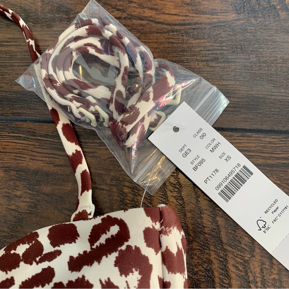 J Crew | New Knot bandeau bikini top in leopard print - Picture 4 of 4